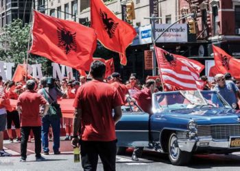 Vajzës sime që la Shqipërinë, për Amerikën