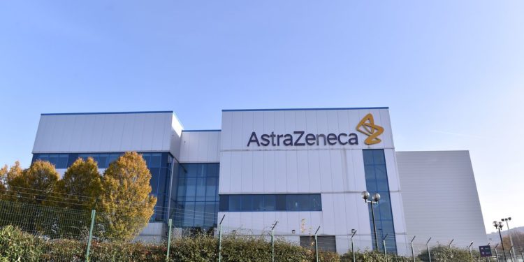 AstraZeneca aplikon për autorizimin e vaksinës nga BE-ja