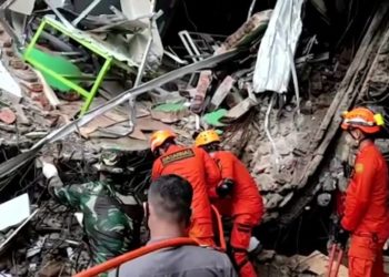 Rritet bilanci, shkon në 67 numri i viktimave nga tërmeti në Indonezi