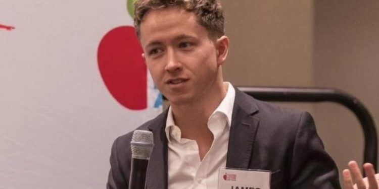 Rrëfimi i një mjeku që nuk është larë prej… 5 vitesh