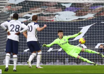 Djemtë e Mourinhos e nisin mbarë, Tottenham fiton ndaj Leeds