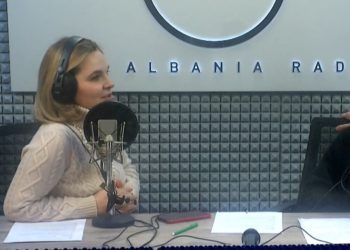 Monika Kryemadhi s’i ka problem femrat që i rrinë afër Metës: Seksi është thjesht eksperiencë, rëndësi ka dashuria