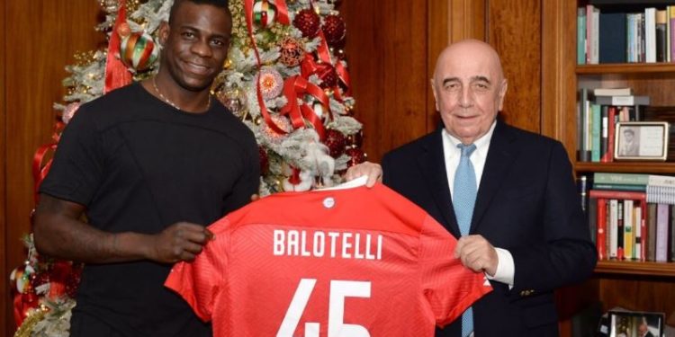 Ultrasit i përvishen Mario Balotellit: Je pa dinjitet, nuk vlen asgjë