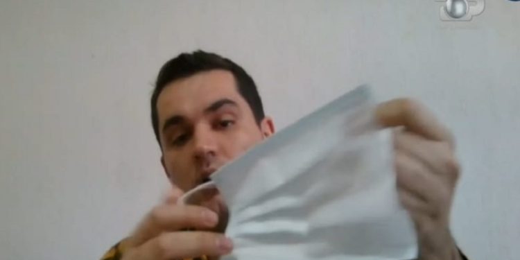 Ekspertët ngrenë alarmin, ja pse nuk duhet të mbani maska të zeza