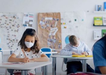 Nesër rifillon shkolla, ministrja Kushi videomesazh për nxënësit: Respektoni masat anti-Covid (VIDEO)