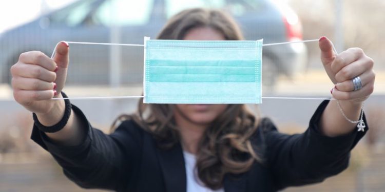 Mbi 30 shtete raportojnë raste me variantin e ri të koronavirusit