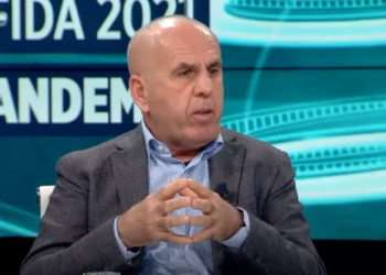 Pipero jep alarmin: Jini të vëmendshëm, gjysma e janarit do të sjellë shtim të rasteve me Covid