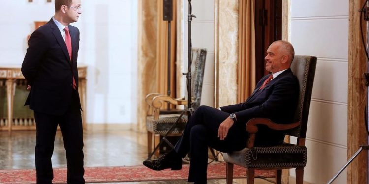 Marrëveshja e detit me Greqinë, reagon Ditmir Bushati: Kam lënë një dosje me 1200 faqe ekspertizë për zgjidhjen e problemit