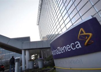 Krisje mes raportit të AstraZenecas dhe BE-së: Kontrata me ta për vaksinën nuk është një angazhim