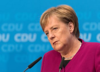 Merkel: Ndodhemi përpara 8 javëve shumë të vështira