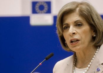 Reduktohen dërgesat e AstraZenecas, reagon BE: Do të bllokojmë eksportet e vaksinës për Covid-19 jashtë bllokut