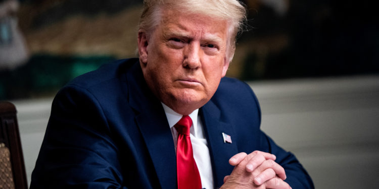 Lëshohet urdhër arresti për Donald Trump