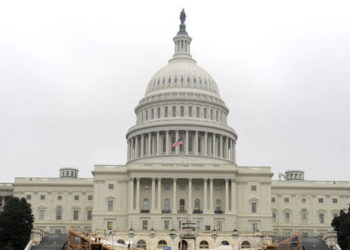 Dhoma e Përfaqësuesve vijon të bëjë përpjekje për shkarkimin e Trump