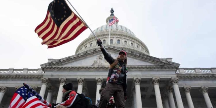 Me më shumë se 500 plumba i armatosur, arrestohet një person në Kapitol