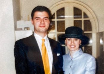 Si dukej Lulzim Basha 20 vite më parë, bashkëshortja publikon foton