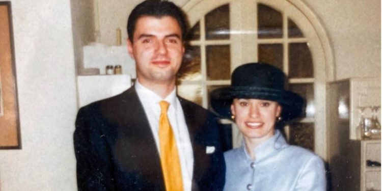 Si dukej Lulzim Basha 20 vite më parë, bashkëshortja publikon foton