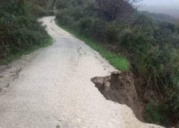 Moti i keq, përmbyten toka dhe banesa në fshatrat e Finiqit