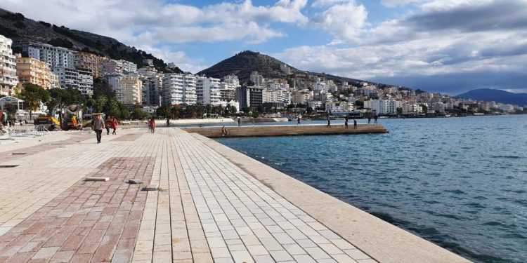 Shëtitorja e re e Sarandës gati për pak javë (FOTO)