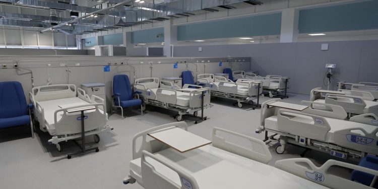 Rekord i ri negativ: Mbi 18 000 persona ndërrojnë jetë në botë prej koronavirusit gjatë 24 orëve të fundit