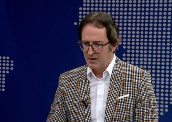 Basha cakton drejtuesin politik të Beratit, Gjirokastra ende pa një emër