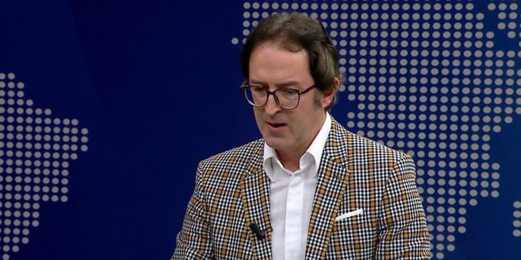 Basha cakton drejtuesin politik të Beratit, Gjirokastra ende pa një emër