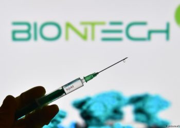BioNTech flet rreth efikasitetit të dozës së dytë të vaksinës