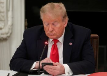 Vijon censura ndaj Trump, Youtube i mbyll kanalin për një javë