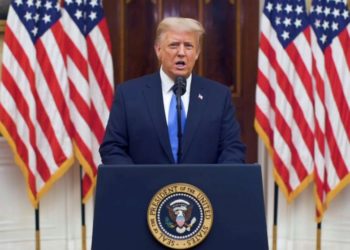 Trump bën një tjetër falje në minutën e fundit si President