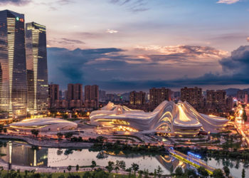 Në retrospektivën e Wuhan, si u mbyll vendi për 76 ditë një vit më parë