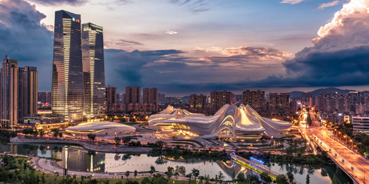 Në retrospektivën e Wuhan, si u mbyll vendi për 76 ditë një vit më parë