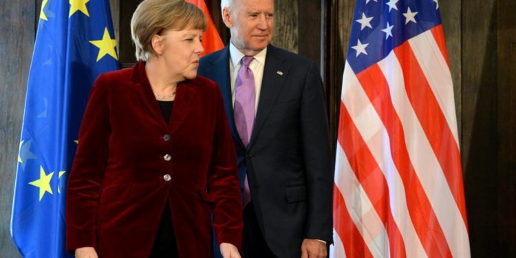 Presidenti Biden pezullon tërheqjen e trupave amerikane nga Gjermania