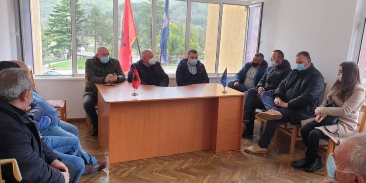 Tritan Shehu në Përmet, shpall Bashën kryeministër: ‘Rilindja’ qeveris për interesat e tyre