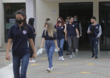 Rihapet portali për aplikimet e maturës/Maturantët kanë afat të aplikojnë deri në këtë datë