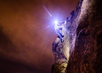 Policia e Gjirokastrës shpëton alpinistët e bllokuar në Malin e Morganës