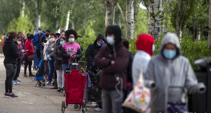 Analiza në DW/ Corona si test stresi për demokracinë