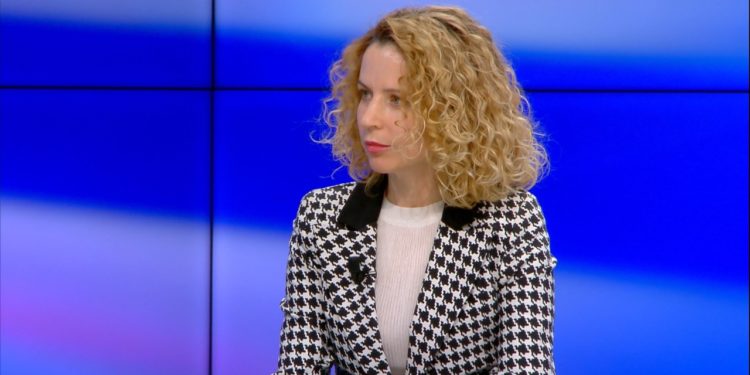 Kandidatja e PD për Gjirokastrën: Kur të vijmë në pushtet investimet do rriten 150%