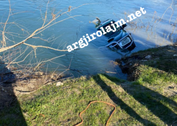 VIDEO ekskluzive, nxirren nga lumi trupat e pajetë të elektriçistëve në Gjirokastër