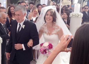 Ancelotti bie pre e vjedhjes, hajdutët i bastisin shtëpinë, me vajzën brenda