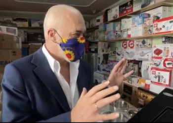 Rama ‘thumbon’ PD-në duke folur për kryebashkiakun e Beratit: PD i la rrugëve, e kemi gjet aset në zhvillim, e kemi marrë e po zhvillohet brenda PS-së