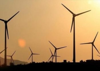 Europa instaloi 26% kapacitet më të lartë në fermat e erës në 2020