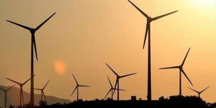 Europa instaloi 26% kapacitet më të lartë në fermat e erës në 2020