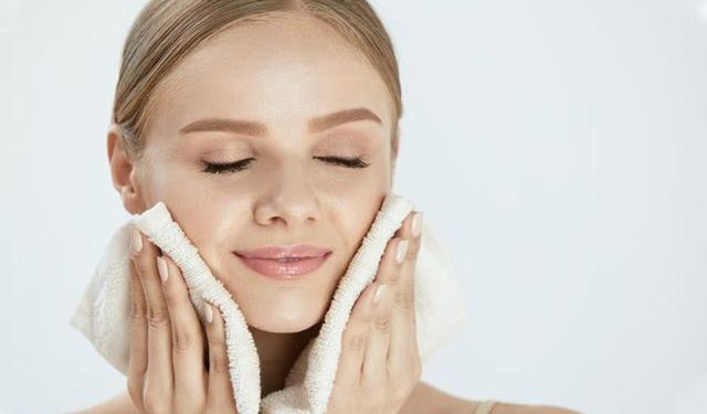 3 këshilla për të patur lëkurë të shëndetshme