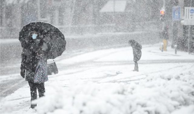 Moti i keq shkakton probleme edhe në Greqi, bllokohen rrugë dhe disa zona mbeten pa energji