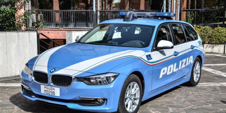 Policia italiane shkatërron bandën që trafikonte drogë nga Amerika e Jugut në Holandë