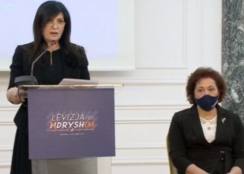 Emrat/ Jozefina Topalli prezanton 10 kandidatët për Tiranën