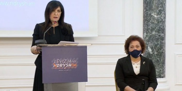 Emrat/ Jozefina Topalli prezanton 10 kandidatët për Tiranën