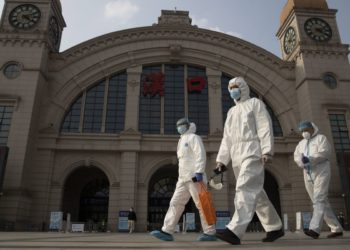 OBSH: Nuk përjashtohet mundësia që virusi të jetë krijuar në laborator