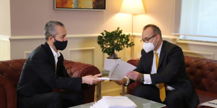 Zgjedhje 2021/KQZ dhe OSBE inkurajojnë të rinjtë të votojnë: Bëjeni zërin tuaj të dëgjohet