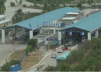 Greqia kërkon karantinë për Janinën: Shqiptarët hyjnë nga Kakavija me teste false, aty nuk funksionon shëndetësia