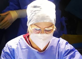 Apeli i mjekes Lida Shosha, e infektuar familjarisht me Covid: Mos lejoni t’ju vrasin, njerëz si Ermal Mamaqi që sot duhet të ishin pas hekurave të burgut. Të ndëshkohen këta maskarenj